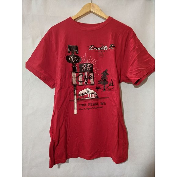 Twin Peaks Red Lootwear Limited Edition 100% Cotton Short Sleeve T-Shirt Size XL - Picture 1 of 5